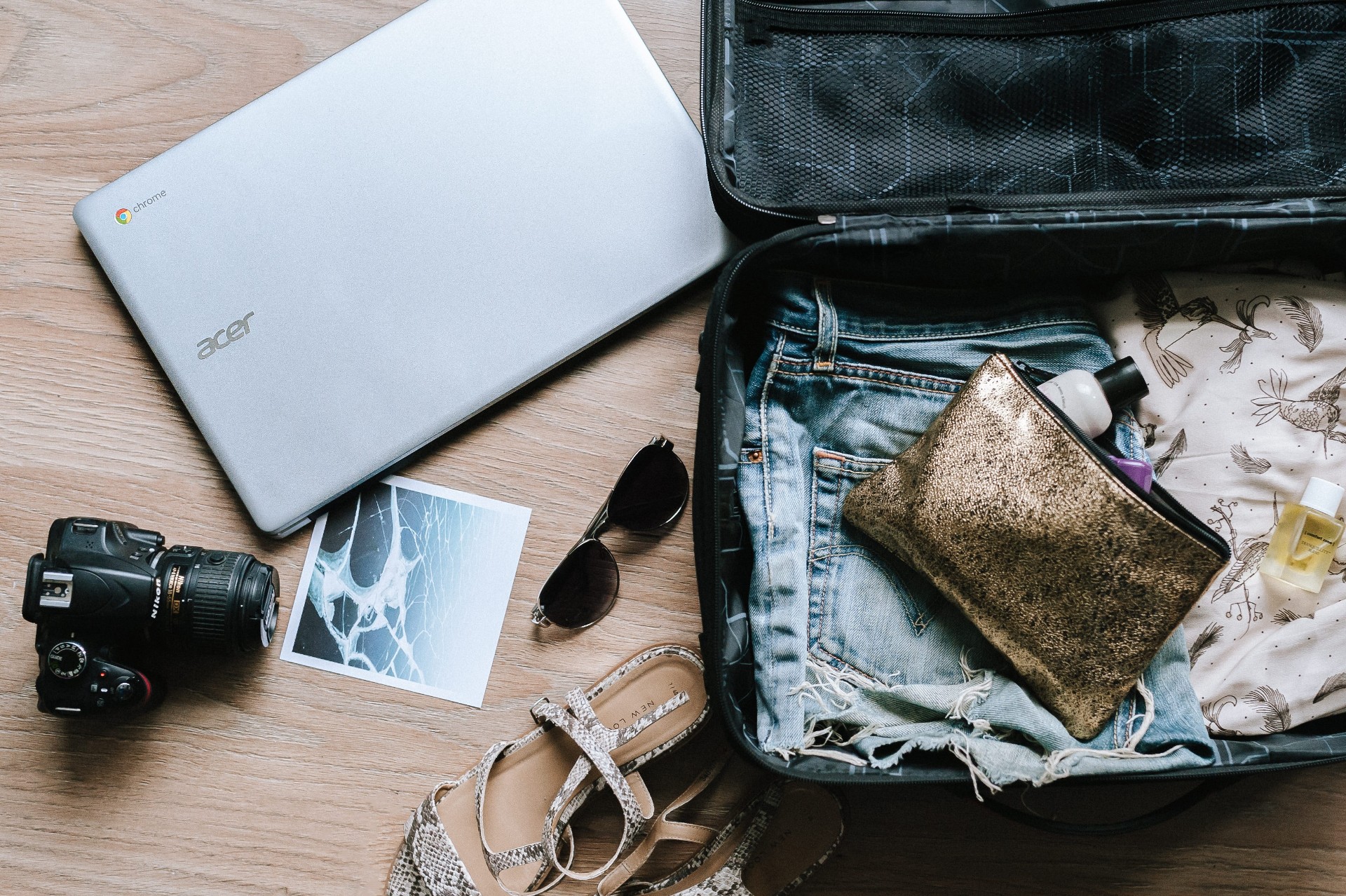Packing a Suitcase Like a Pro: My Top 10 Packing Tips