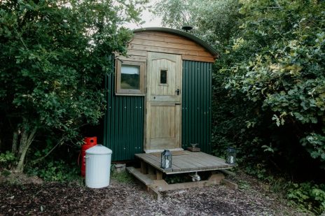 The Moon and I: The Best Glamping with a Hot Tub in Herefordshire