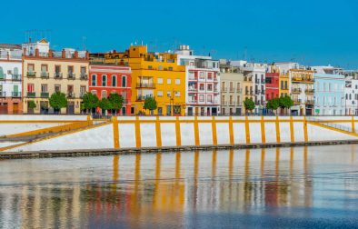 colourful-buildings-along-river-triana-free-things-to-do-in-seville