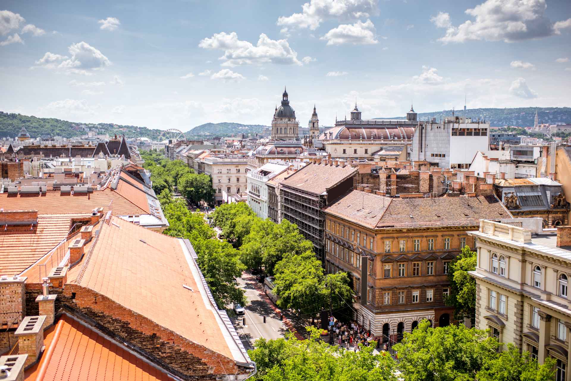 view-from-rooftop-overlooking-busy-street-andrassy-avenue-in-european-city-in-summer-4-days-in-budapest-itinerary