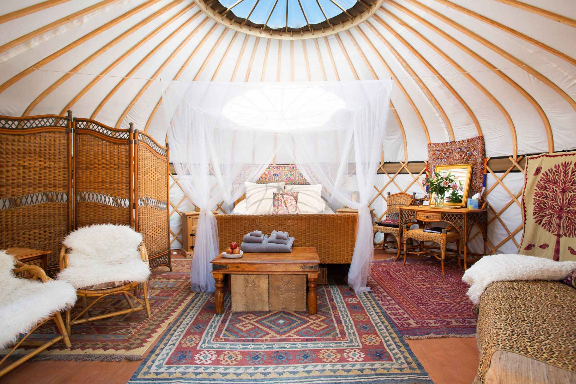 bedroom-and-living-area-of-st-annes-yurt-in-glastonbury