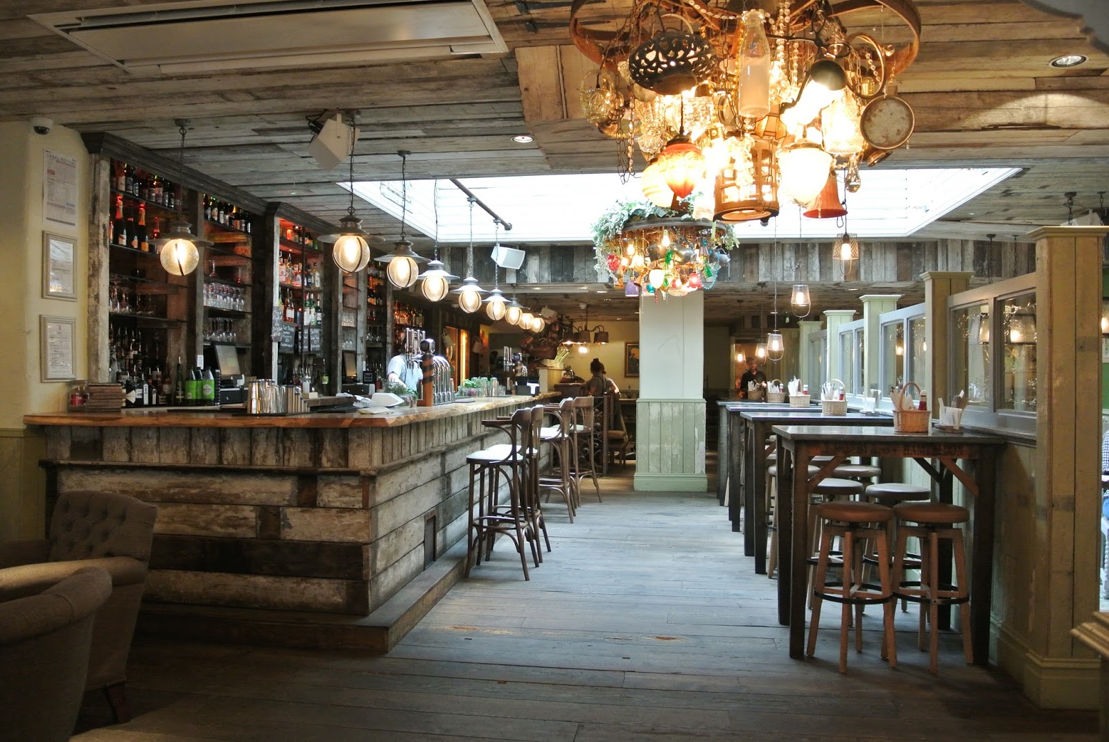 bright-bar-and-seating-areas-at-the-botanist-restaurant-bottomless-brunch-birmingham