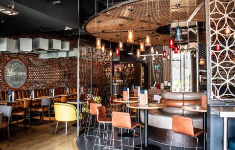 rustic-and-industrial-interior-of-all-bar-one-restaurant-bottomless-brunch-southampton