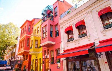 street-lined-with-bright-colourful-pink-yellow-and-orange-buildings-in-kuzguncuk-istanbul-hidden-gems