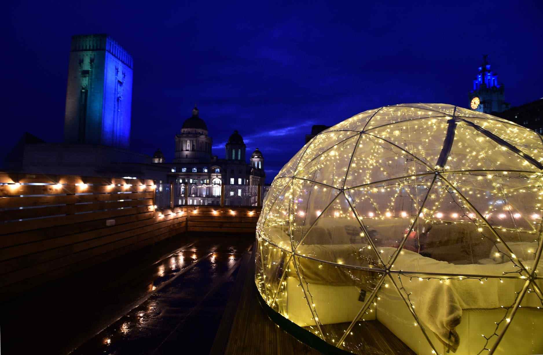 igloo-dome-lit-up-at-night-on-liberté-rooftop-best-cocktail-bars-liverpool