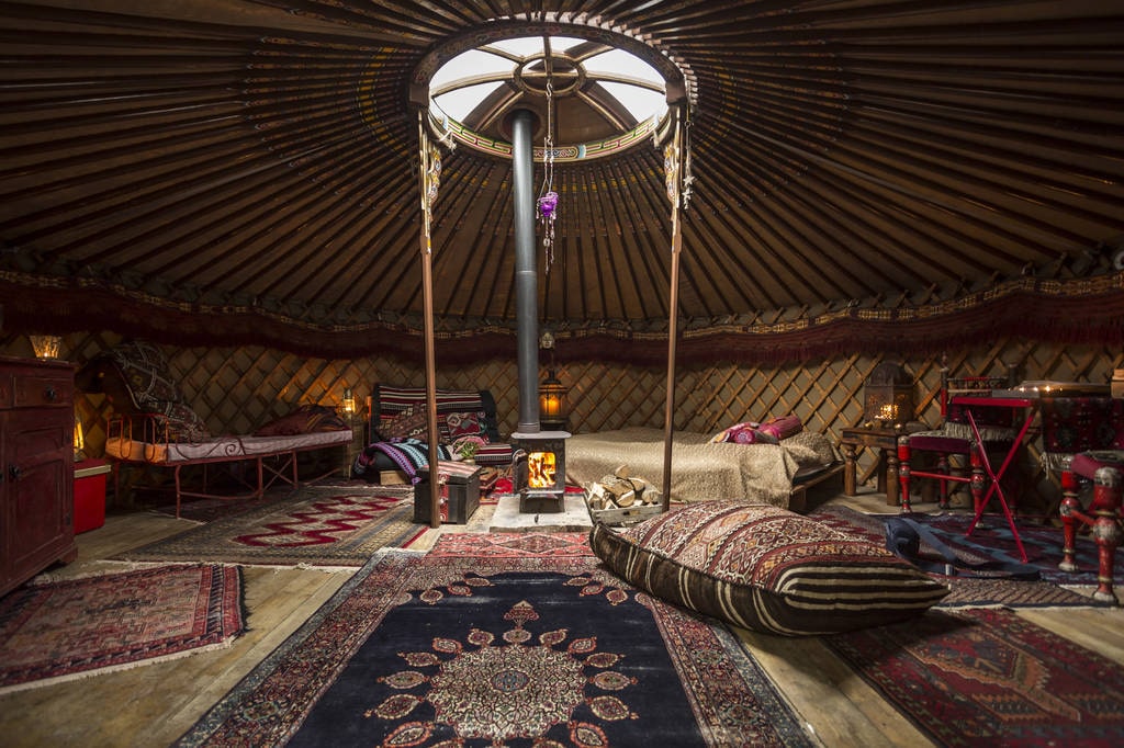 interior-of-the-kushti-yurt-in-the-forest-garden