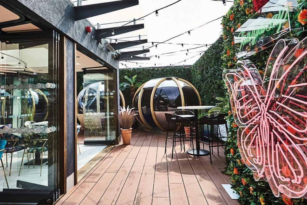 sky-by-the-water-rooftop-terrace-with-pods-rooftop-bars-birmingham