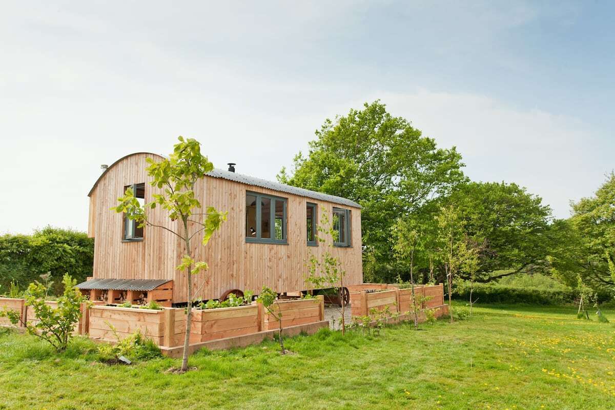 coastal-eco-shepherds-hut-on-gravel-in-field-glamping-south-wales