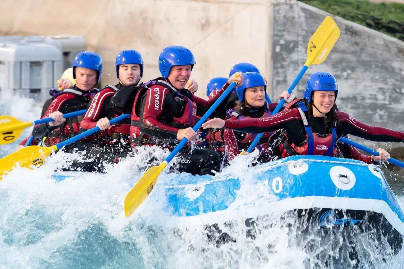 group-of-people-in-boat-at-lee-valley-white-water-adventure