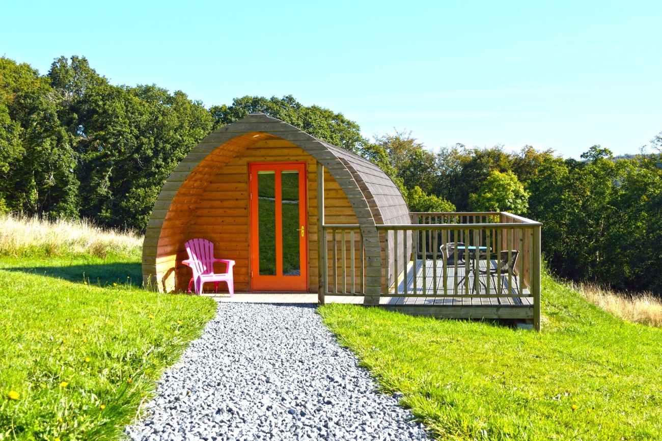 path-leading-to-butterfly-valley-pod-on-hill-glamping-kilkenny