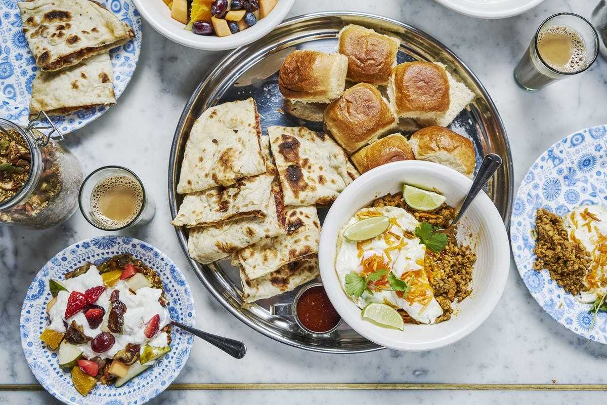 bowls-of-indian-brunch-food-at-dishoom-edinburgh-best-brunch-in-edinburgh