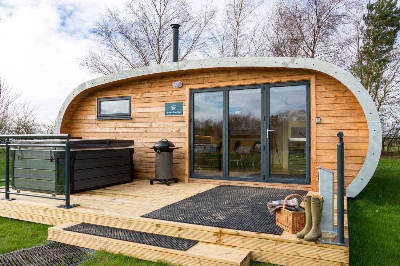 brownthwaite-glamping-pod-with-hot-tub-at-fell-view-park