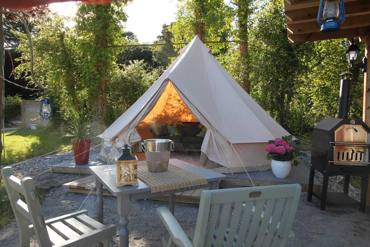 lough-derg-glamping-bell-tent-with-outdoor-seating