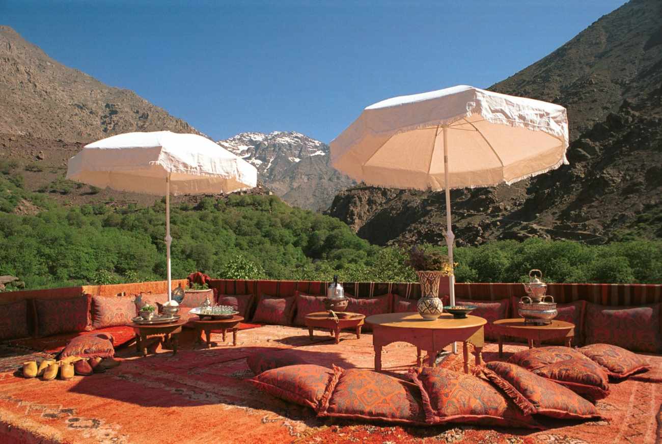outdoor-terrace-seating-at-kasbah-du-toubkal-marrakech-itinerary