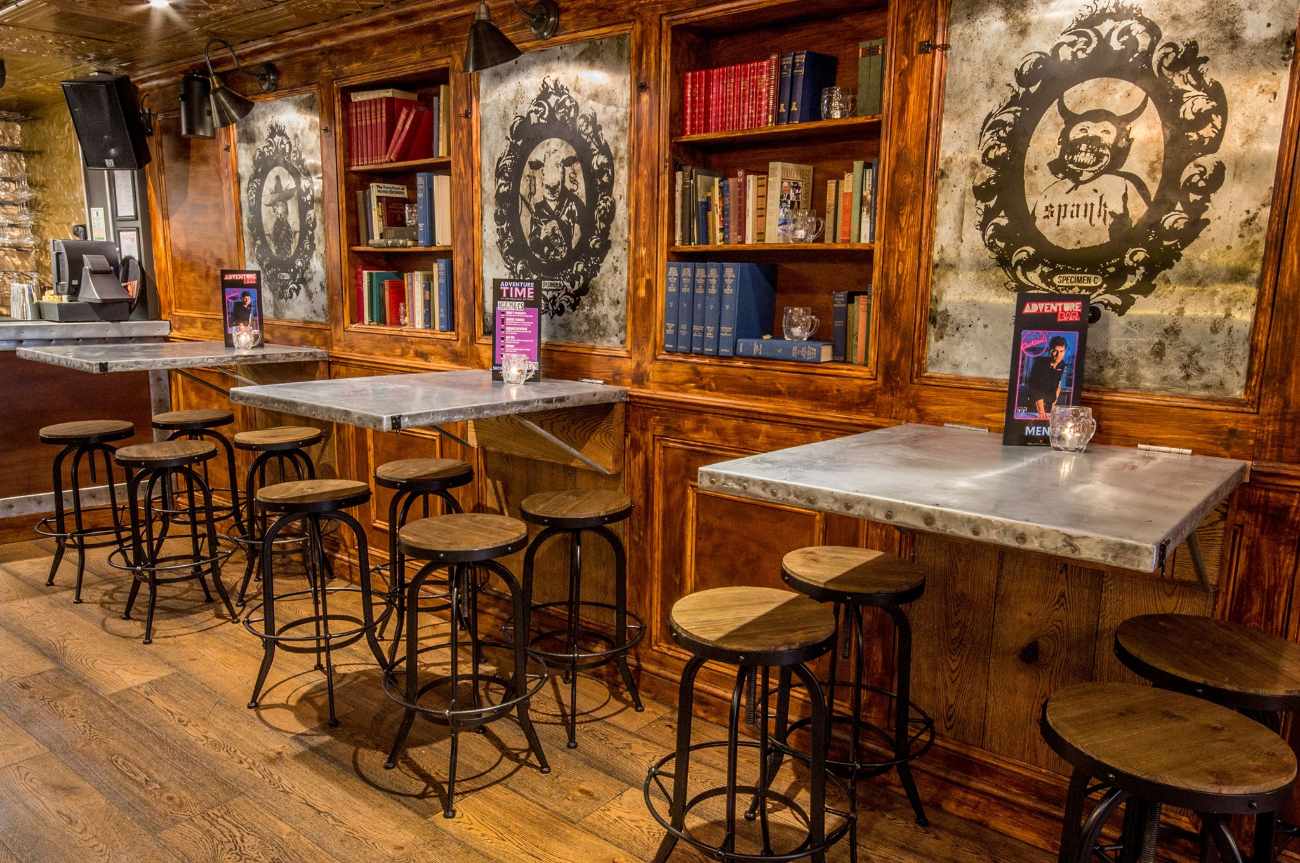 restaurant-tables-inside-adventure-bar