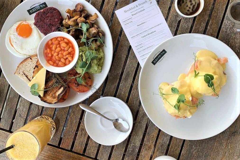 full-english-breakfast-and-eggs-benedict-at-browns