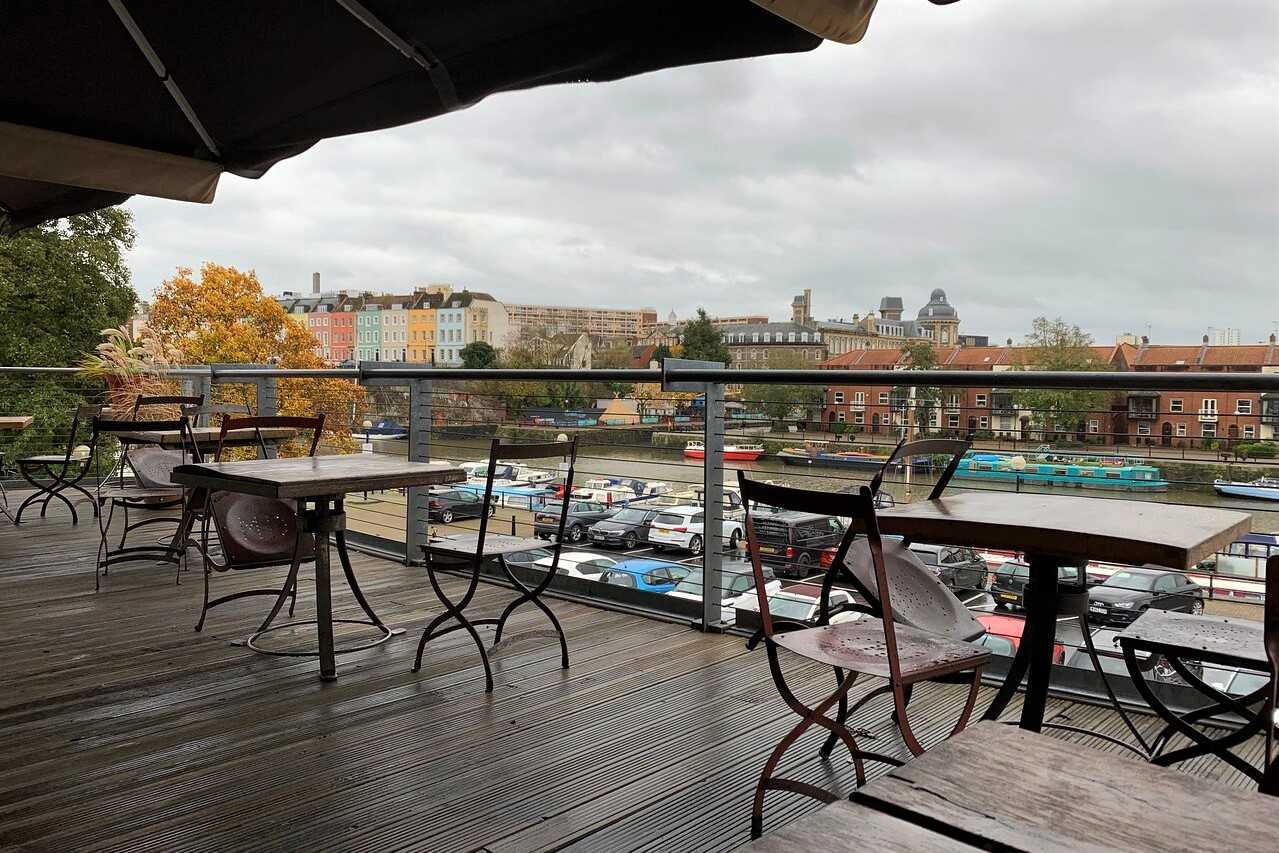 mud-dock-cafe-terrace-rooftop-bars-bristol