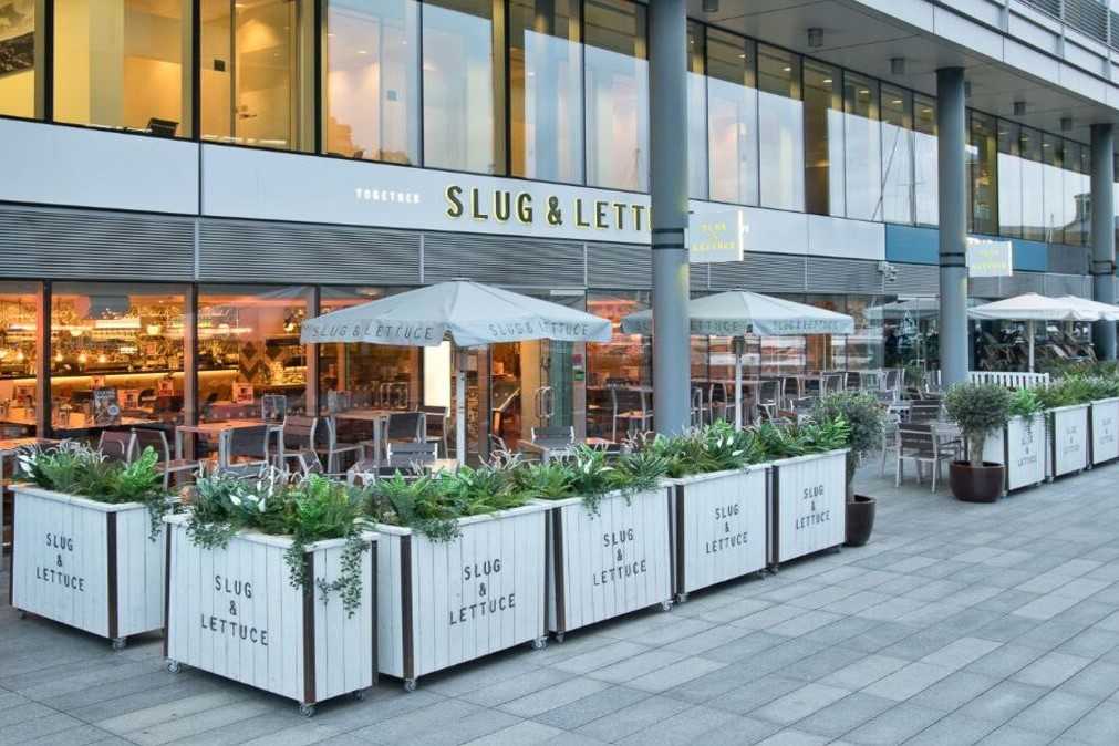 exterior-of-slug-and-lettuce-with-outdoor-seating