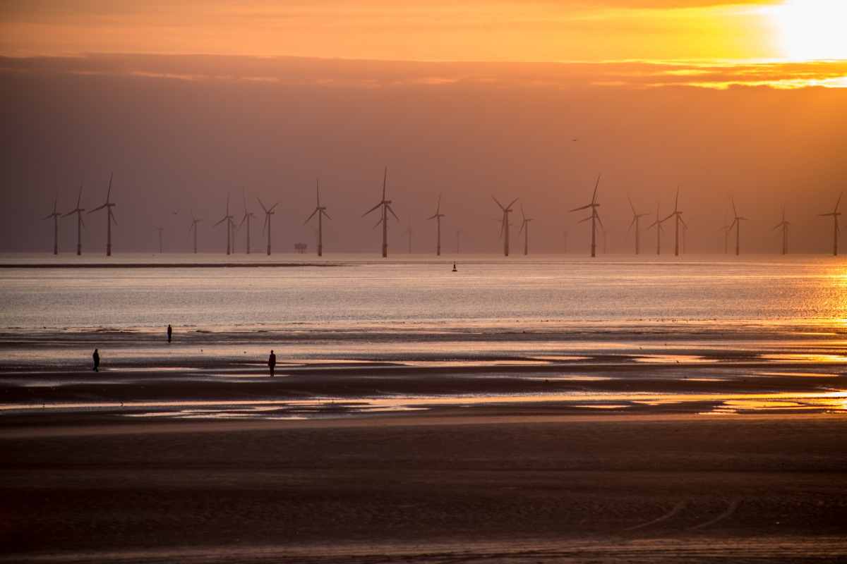 crosby-beach-at-sunset-overlooking-wind-turbines-beaches-in-liverpool