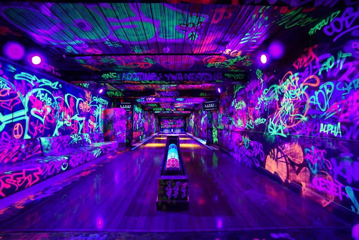 interior-of-lane-7-bowling-alley-indoor-activities-edinburgh