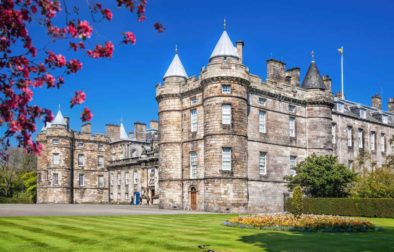 palace-of-holyroodhouse-on-sunny-day-indoor-activities-edinburgh