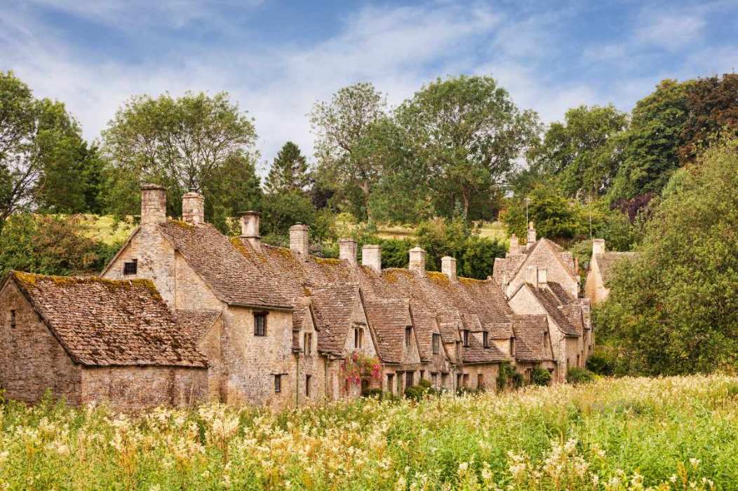 arlington-row-cottages-in-bibury-best-villages-in-the-cotswolds