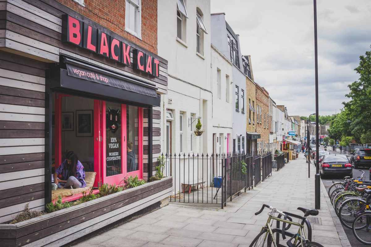 exterior-of-black-cat-vegan-cafe-and-shop