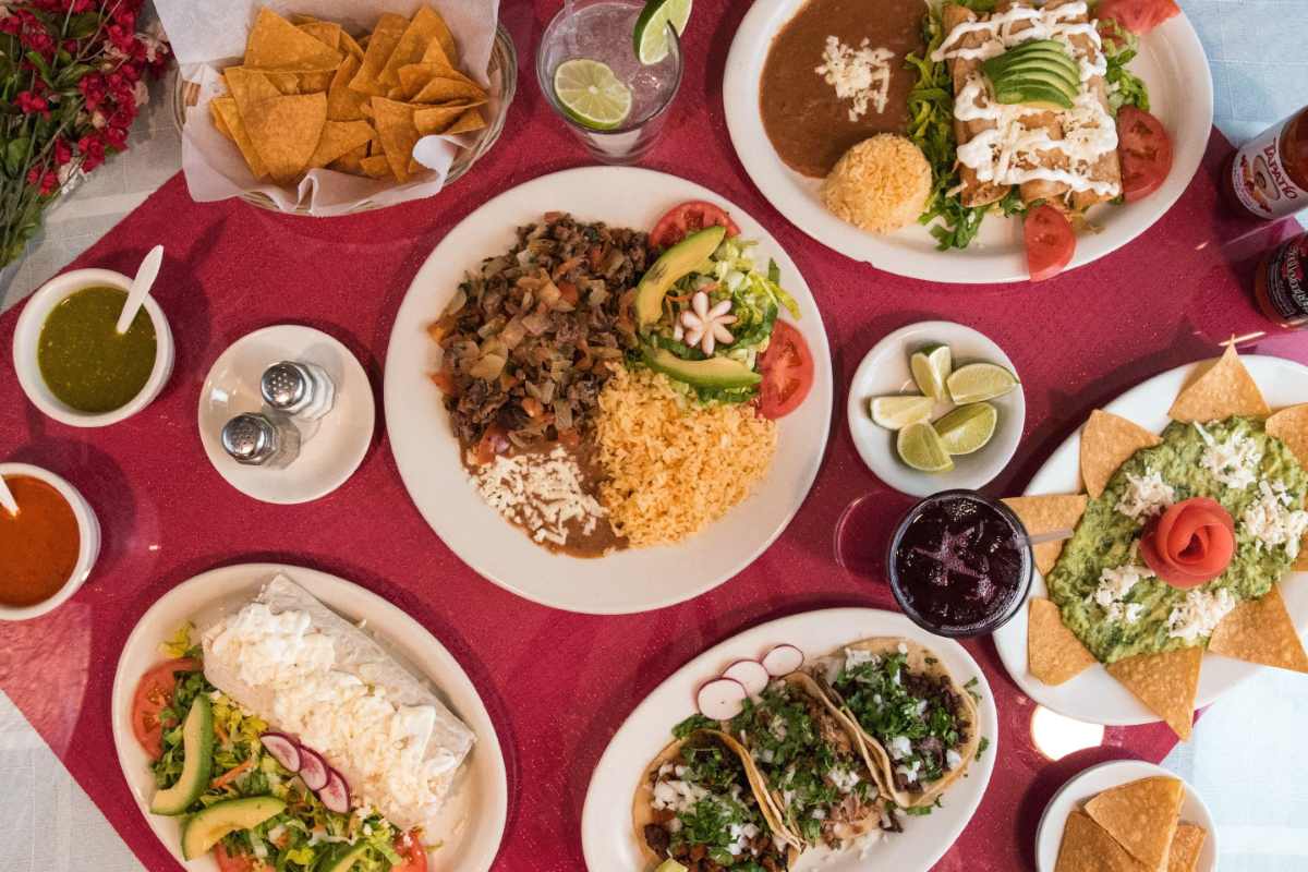 plates-of-food-at-señor-patron-mexican-restaurant