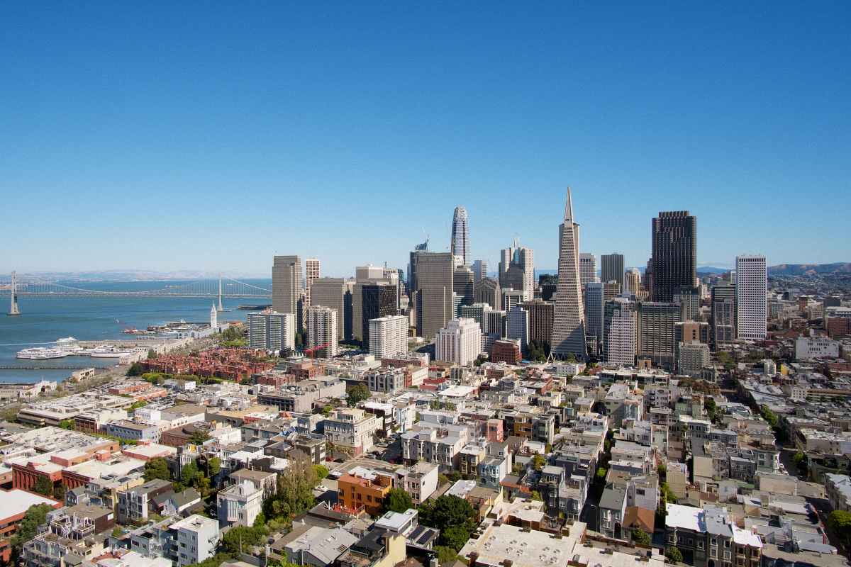 aerial-view-of-san-francisco-city-on-sunny-day
