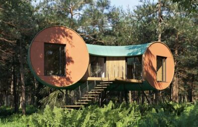 curved-treedwellers-treehouse-surrounded-by-trees-glamping-oxfordshire
