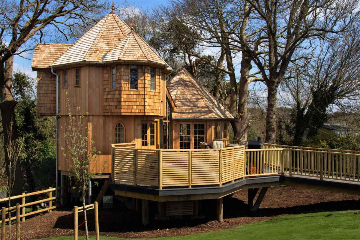 shorefield-coppertree-house-treehouses-new-forest