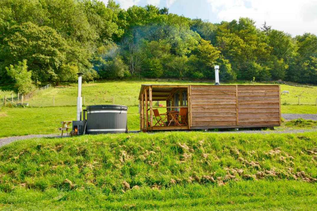 wrekin-lodge-with-wood-fired-hot-tub-lower-hill-glamping-shropshire