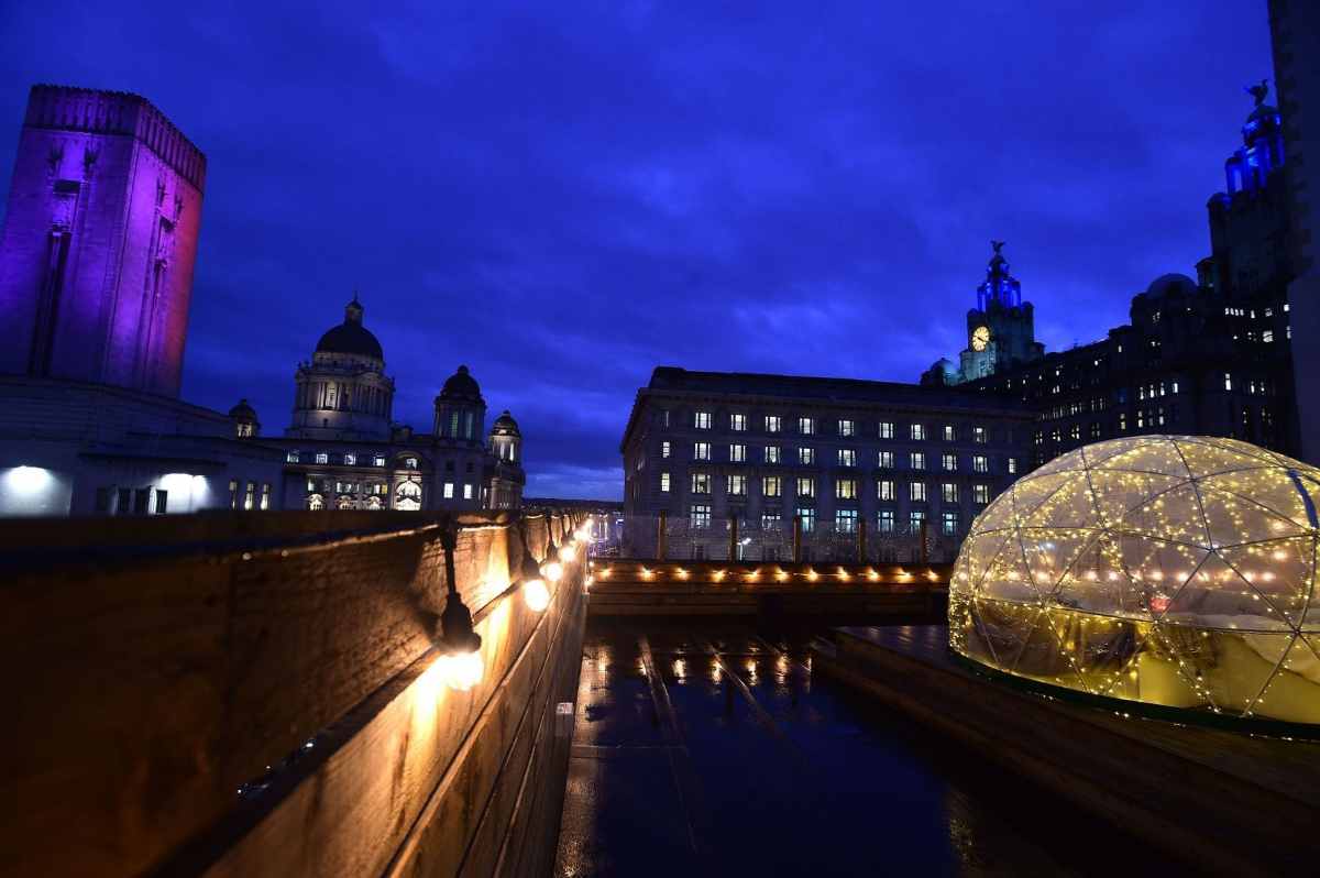 igloo-on-liberté-rooftop-at-night-rooftop-bars-liverpool