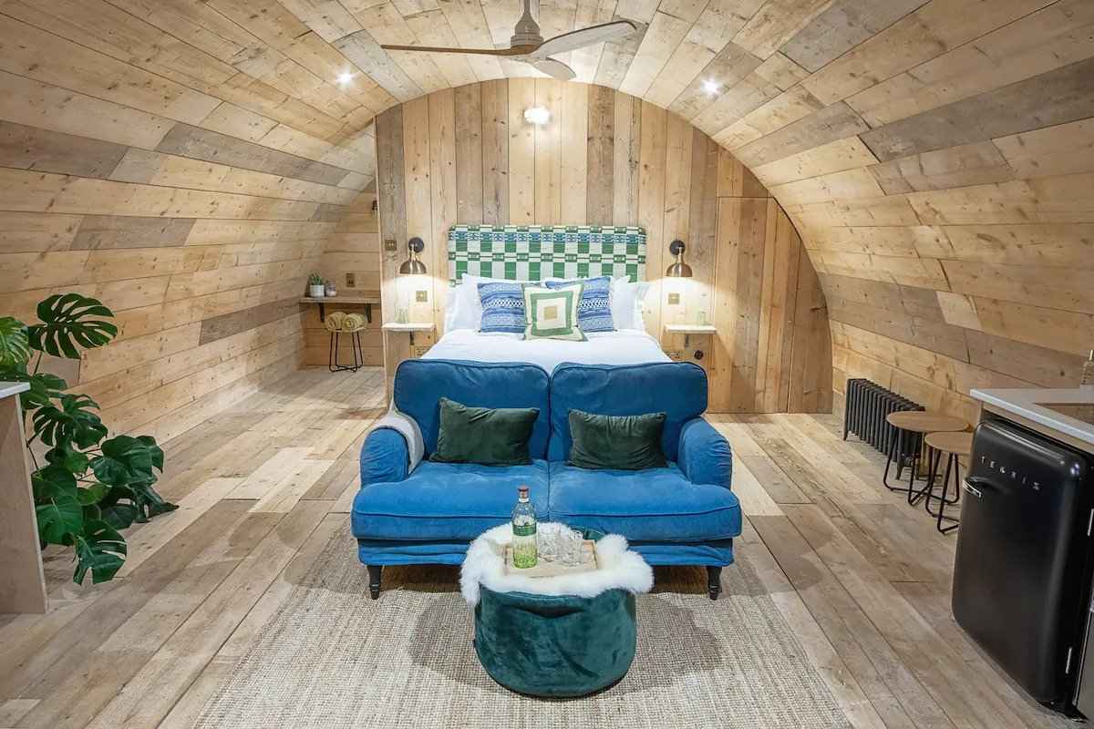bed-inside-the-farley-hangar-dome-pod-glamping-hampshire