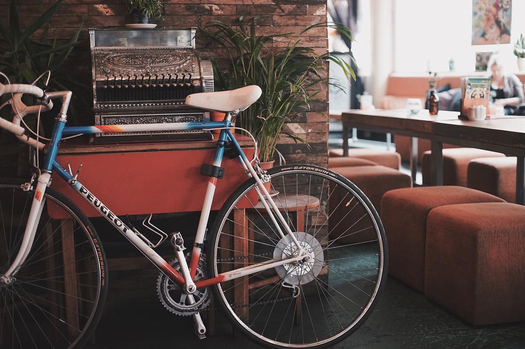 bike-and-typewriter-in-cafe-outlaws-yacht-club