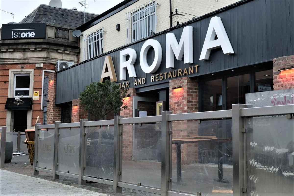 exterior-of-aroma-bar-and-restaurant-with-outdoor-seating