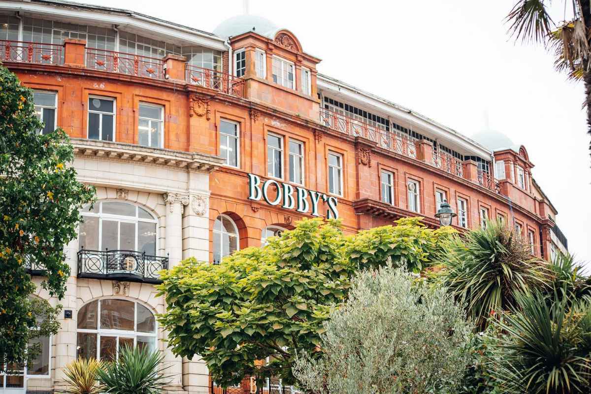 exterior-of-bobby-and-co-department-store-with-bobbys-sign-rooftop-bars-bournemouth