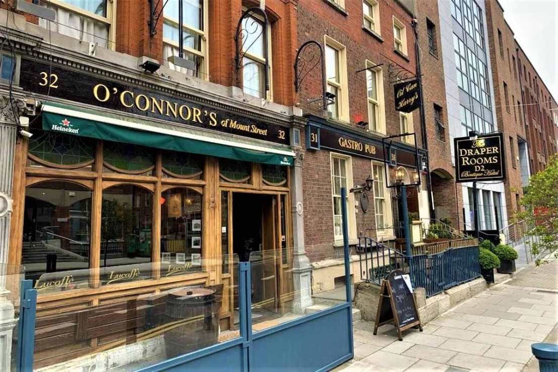 exterior-of-o’connor’s-of-mount-street-gastropub
