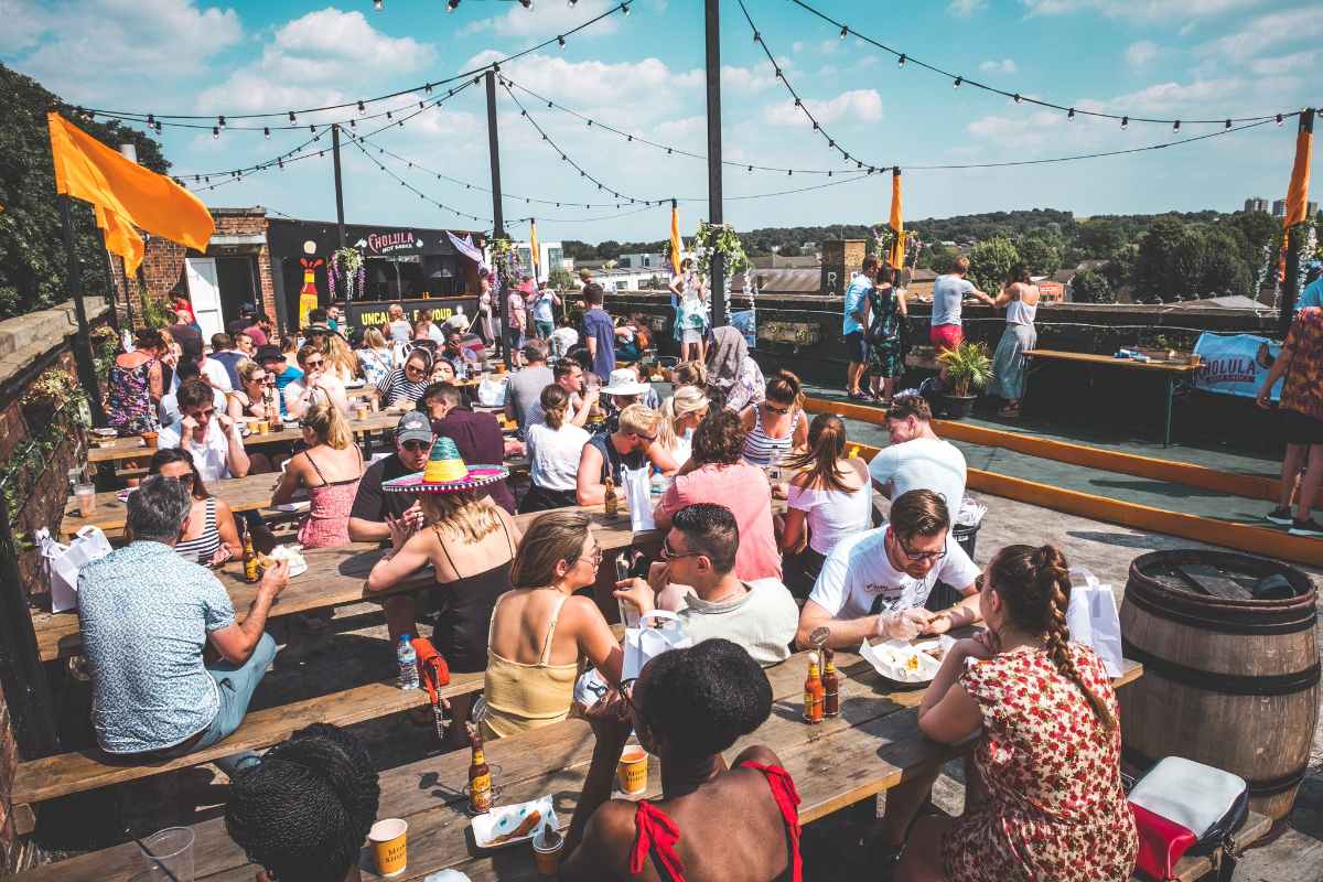 rye-society-rooftop-on-sunny-day-rooftop-bars-peckham