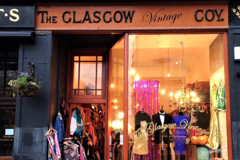 storefront-of-the-glasgow-vintage-co-lit-up-at-night