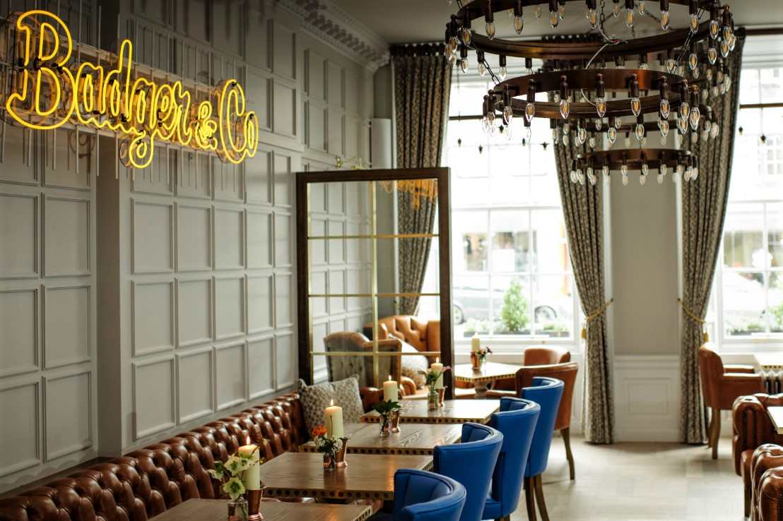 tables-in-badger-and-co-bottomless-brunch-edinburgh