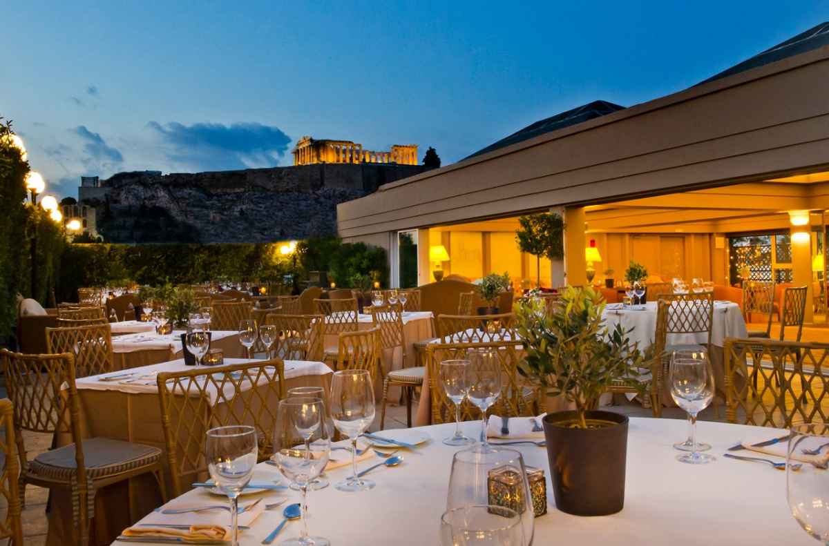 acropolis-secret-roof-garden-at-divani-acropolis-hotel-rooftop-bars-athens