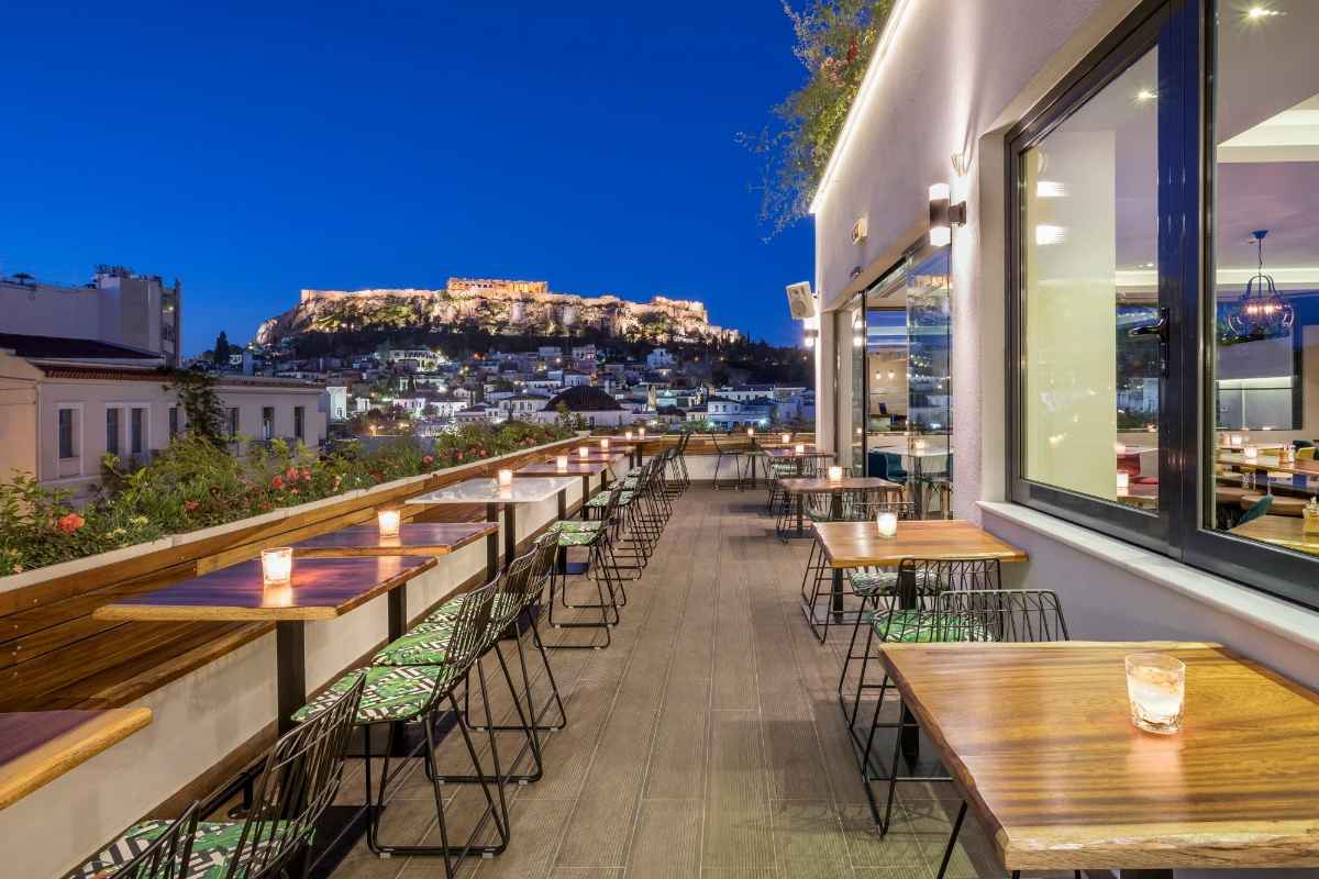 ms-roof-garden-at-night-rooftop-bars-athens