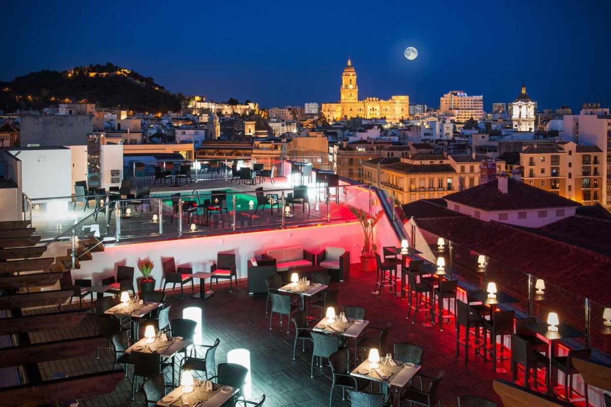 Skyline Rooftop Bar in Malaga 