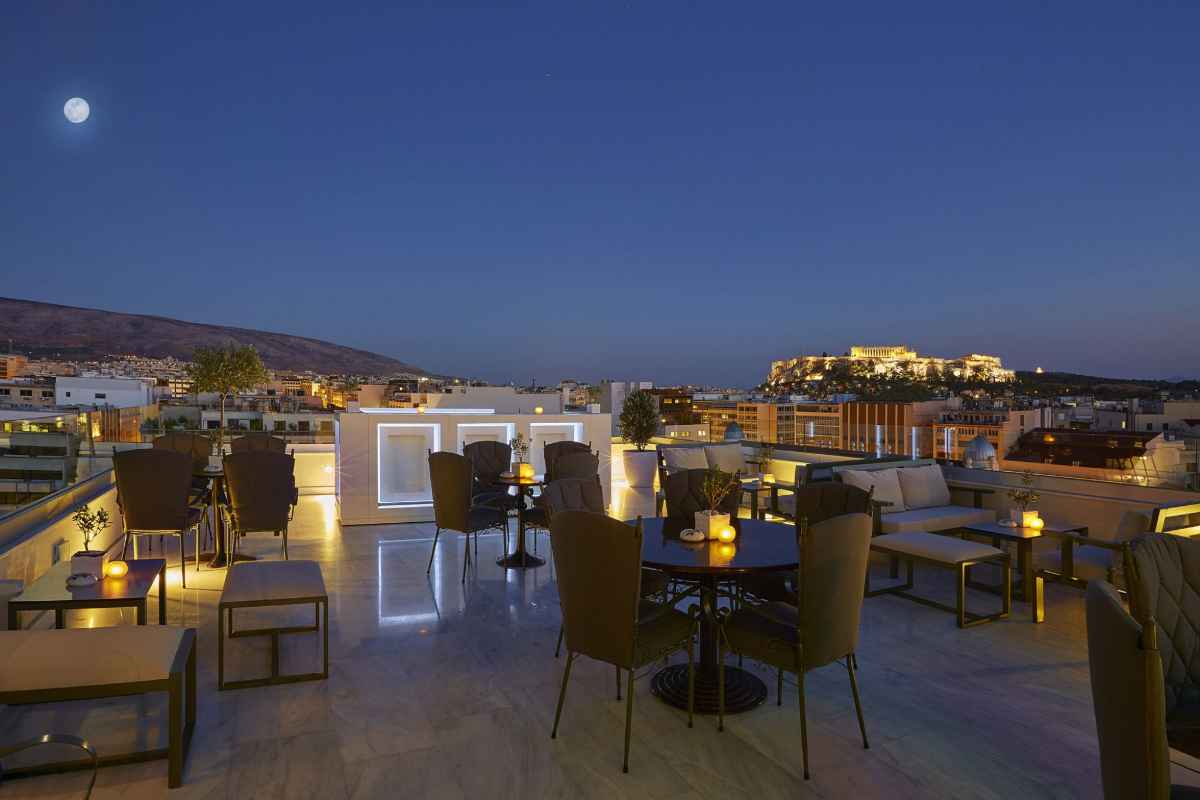 the-olive-garden-at-titania-hotel-rooftop-bars-athens