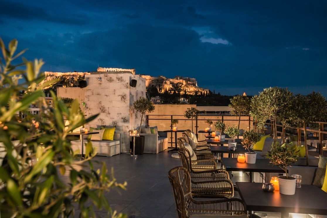 the-royal-roof-at-night-rooftop-bars-athens