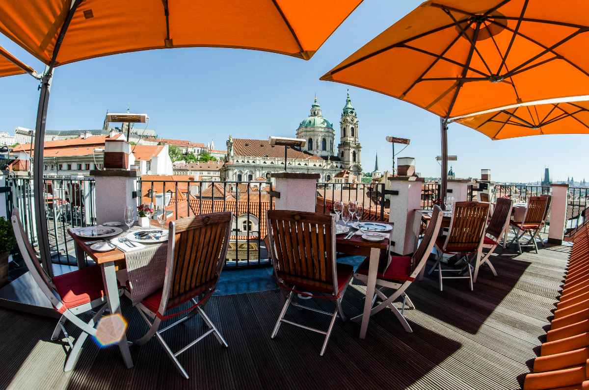 coda-restaurant-in-daytime-rooftop-bars-prague