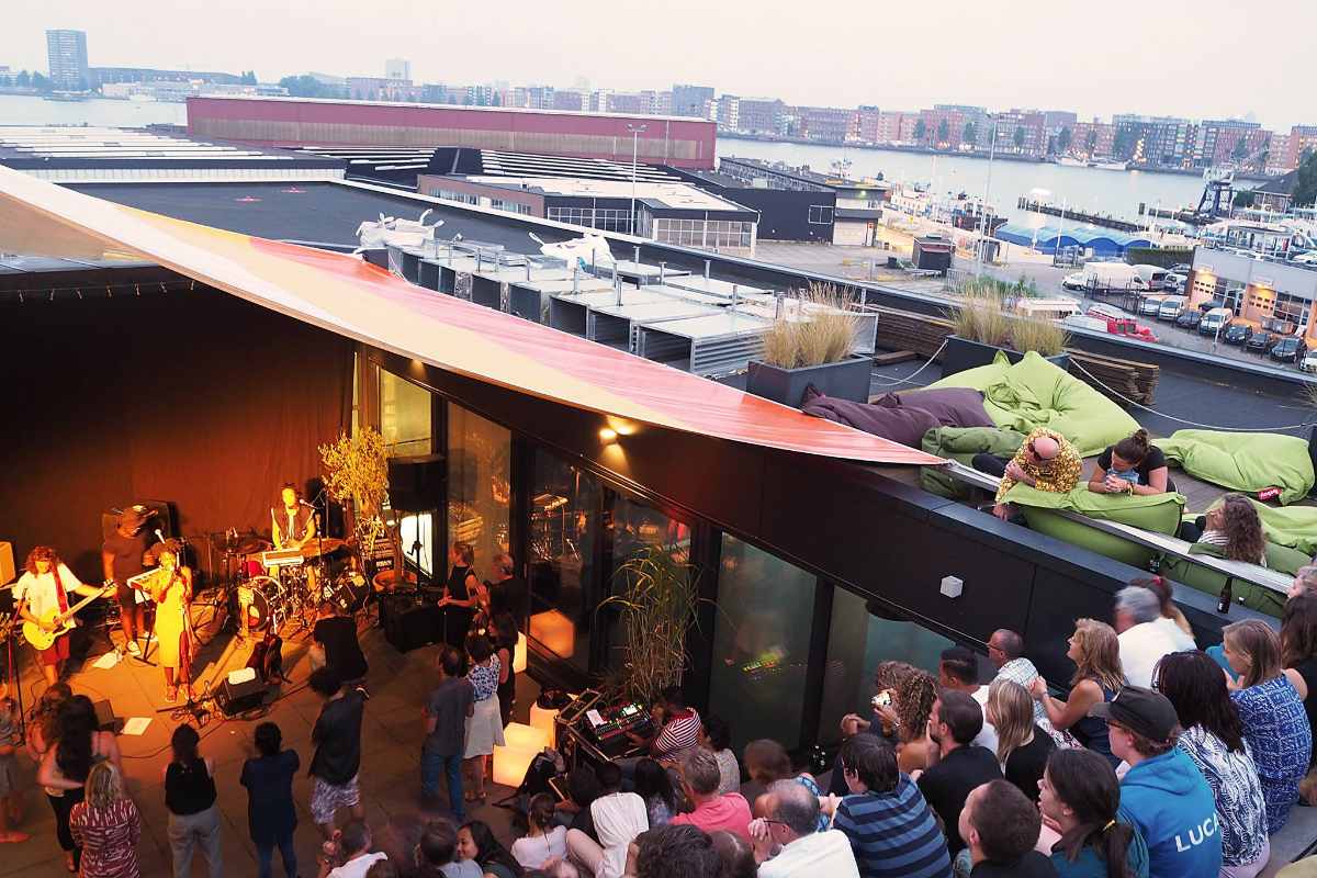 crowds-of-people-watching-music-at-on-the-roof