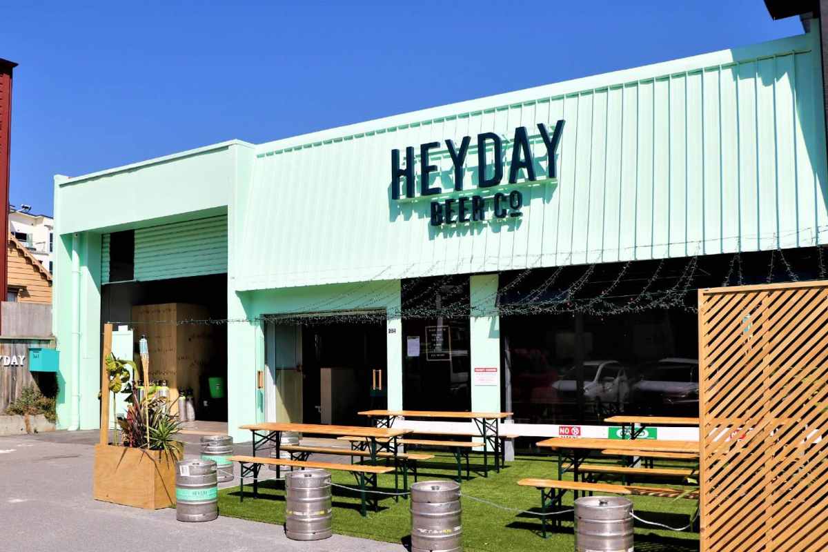 exterior-of-heyday-beer-co-on-sunny-day
