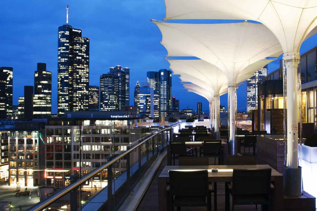 galeria-kaufhof-restaurant-rooftop-bars-frankfurt
